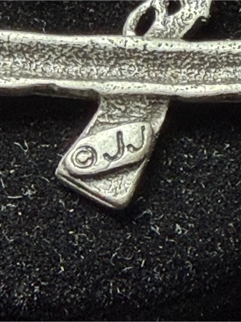 Pewter Signed JJ Jonette Jewelry Fence Cowboy Life Hat Saddle Gun Brooch Pin VTG
